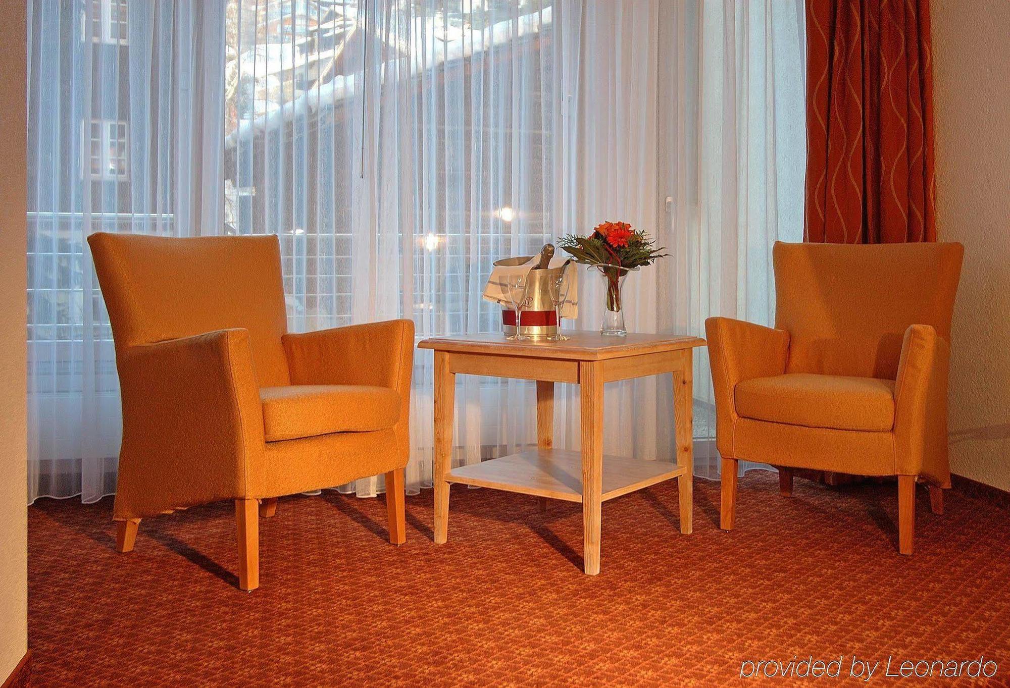 Hotel Simi Zermatt Oda fotoğraf